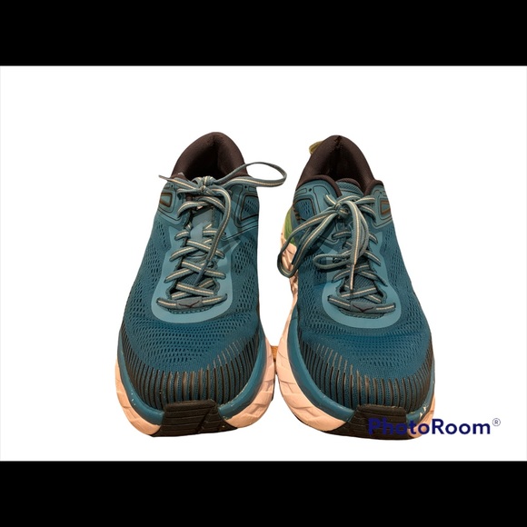 Hoka One One Bondi 7 running/walking shoes. - Picture 2 of 8